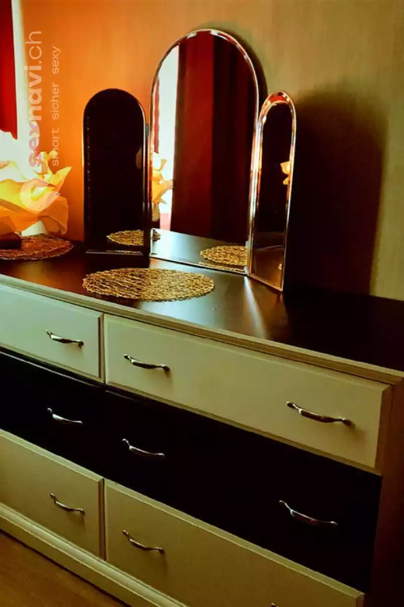 Gold Linie Atelier II Gold Linie Atelier II Luzern