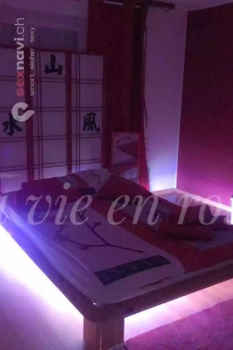 Salon La vie en Rose 89 B Salon La vie en Rose 89 B Neuchatel / Neuenburg