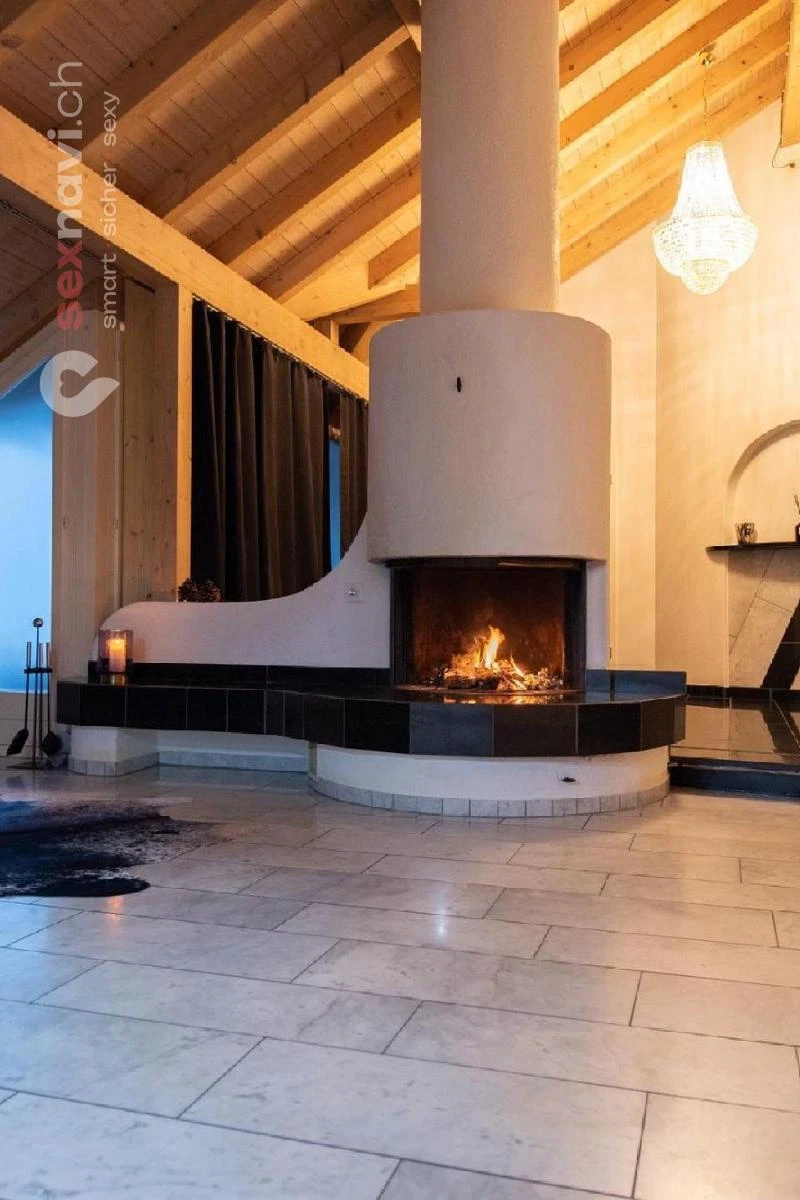 Amara Noir Verdiene bis zu 4000.-/Woche Waltenschwil, Aargau, Schweiz