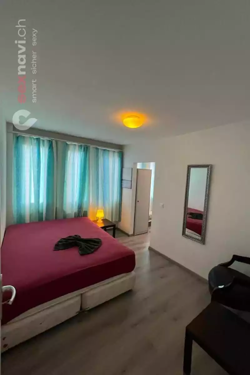 ⚡600 CHF/ Woche⚡  Schweiz, Luzern , Emmenbrücke