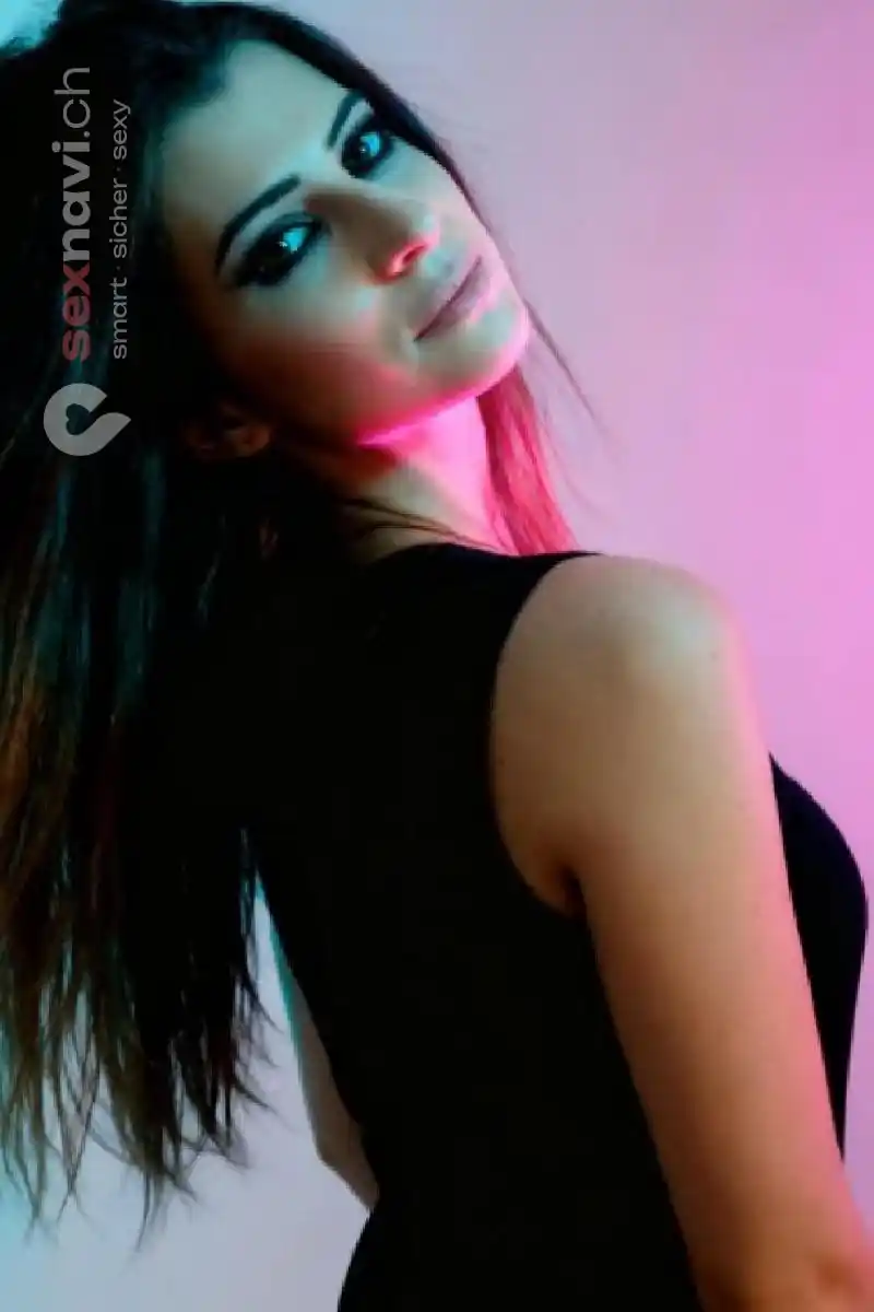 Laura bis 9.4 Anal geiles h&uuml;bsche M&auml;dchen St.Gallen, &Ouml;sterreich, Thurgau, Schweiz, M&uuml;llheim Dorf