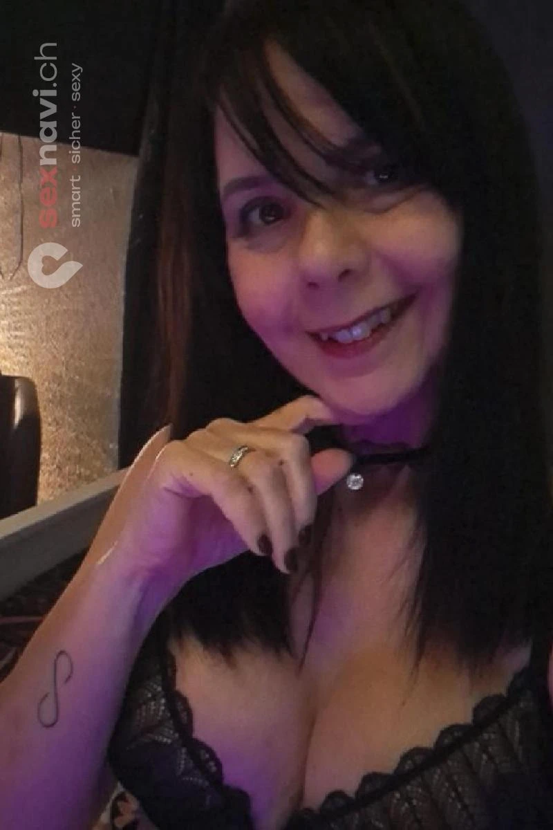 Francesca MILF Geile MILF 💗 St.Gallen, Thurgau, Sevelen, Schweiz, Solothurn