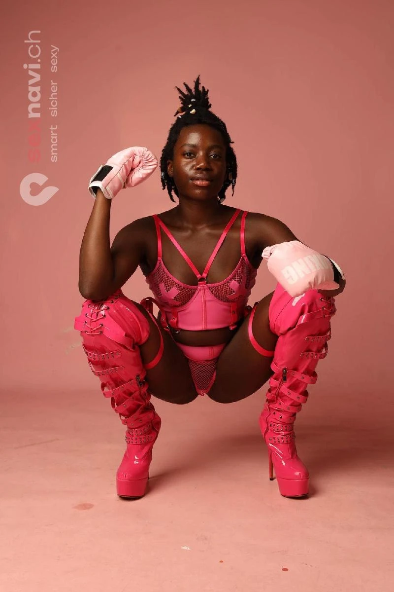 Goddess Mwenesi NEW BLACK DOMINATRIX IN TOWN Z&uuml;rich Umgebung, Z&uuml;rich, Z&uuml;rich Stadt, Aargau, Schweiz