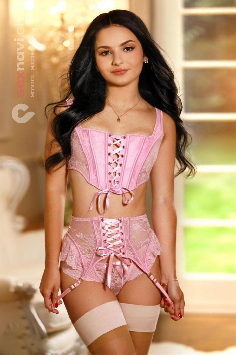 BIA  -TEENIE-GIRL- Schlanker FICK-Teenie Basel, Basel, Schweiz