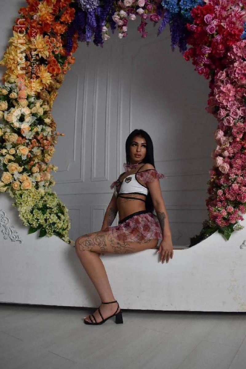 Dianna Geiles tattoo teeny Aargau, Schweiz, Luzern , Pfaffnau, Schwyz