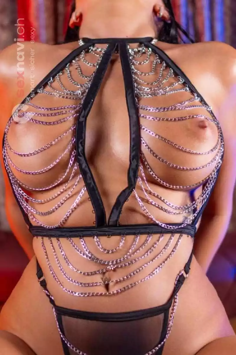 Mona  Zürich Umgebung, Neuenhof, Aargau, Zürich Stadt, Schweiz