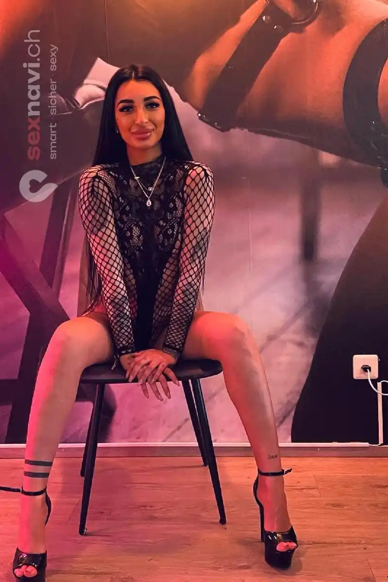 SKINNY-JENNIFER Mega Teenie feucht und geil Z&uuml;rich Umgebung, Schaffhausen, Z&uuml;rich Stadt, Schweiz, Thayngen