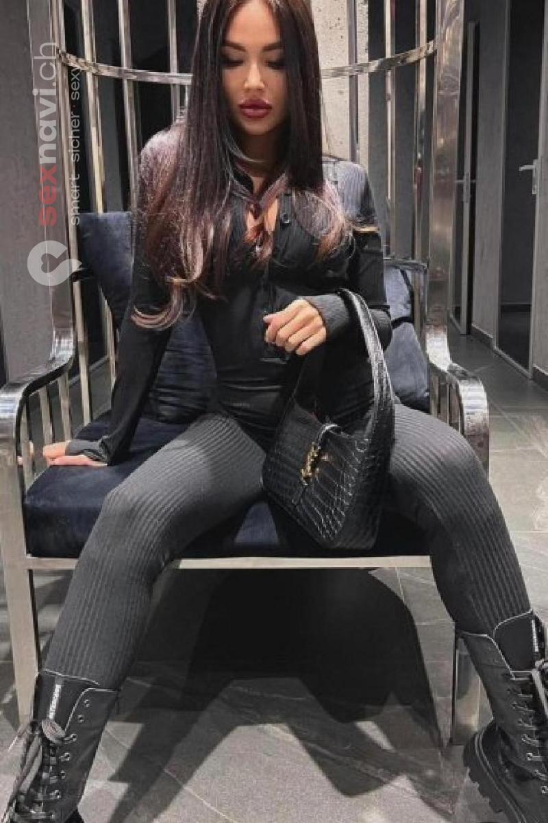 Domina Twins TOP GIRL Basel, Aargau, Schweiz, Solothurn, Trimbach