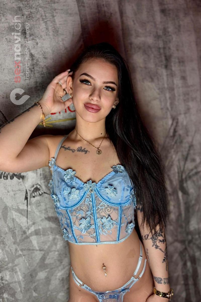 NILA Jung, scharf und verfickt... Basel, Basel, Schweiz