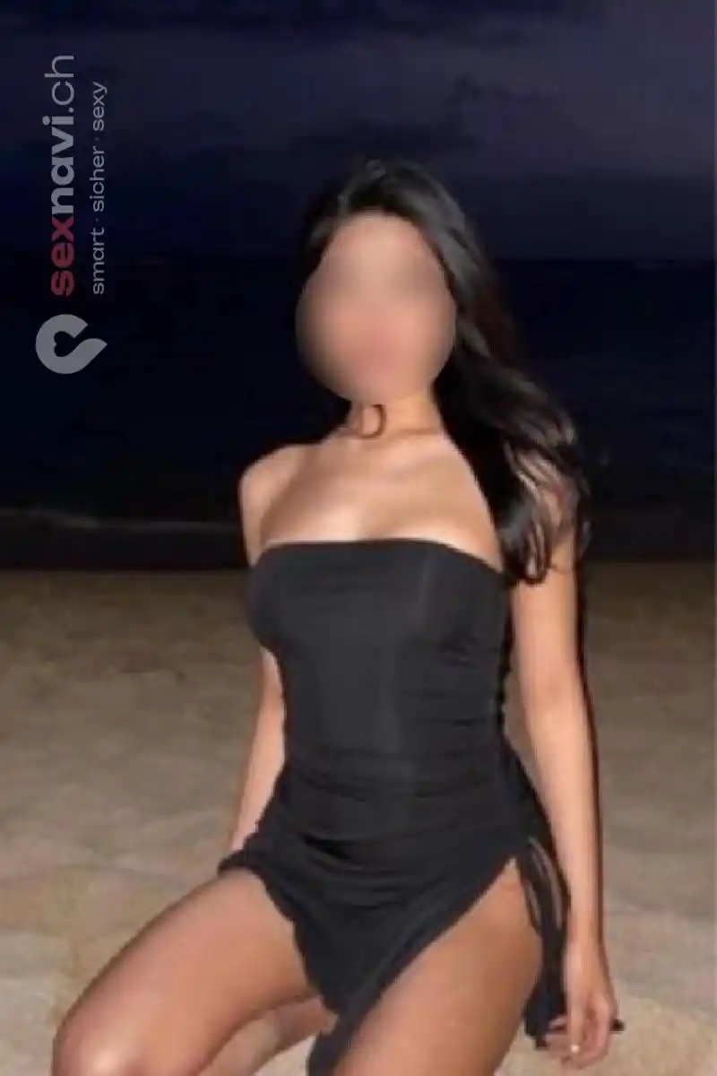 MARA Brand-heisse Asia-Perle... Basel, Basel, Schweiz