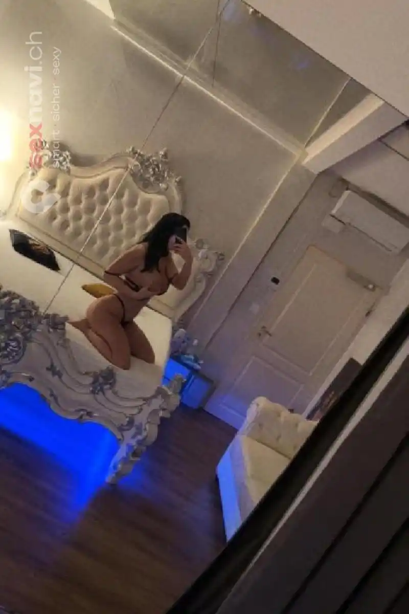 Erika Liebe Deepthroat Basel, Basel, Schweiz