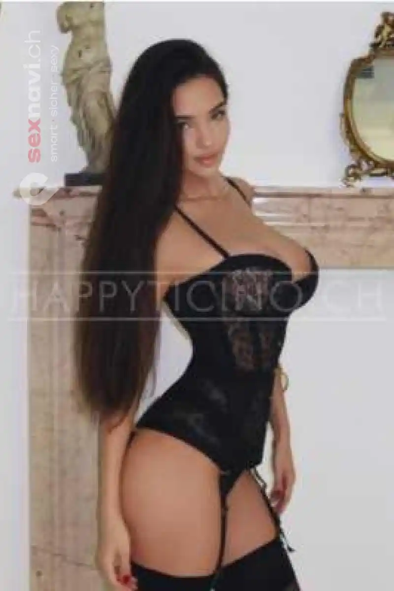 Cristina Bella ragazza dal viso angel Lugano, Schweiz, Tessin