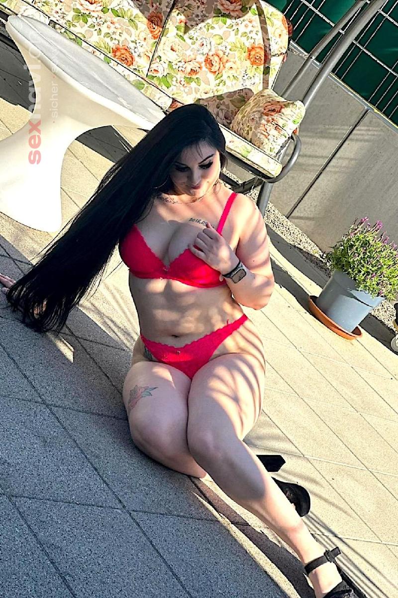 ELIF Brand-heisser und sehr schar Basel, Basel, Schweiz