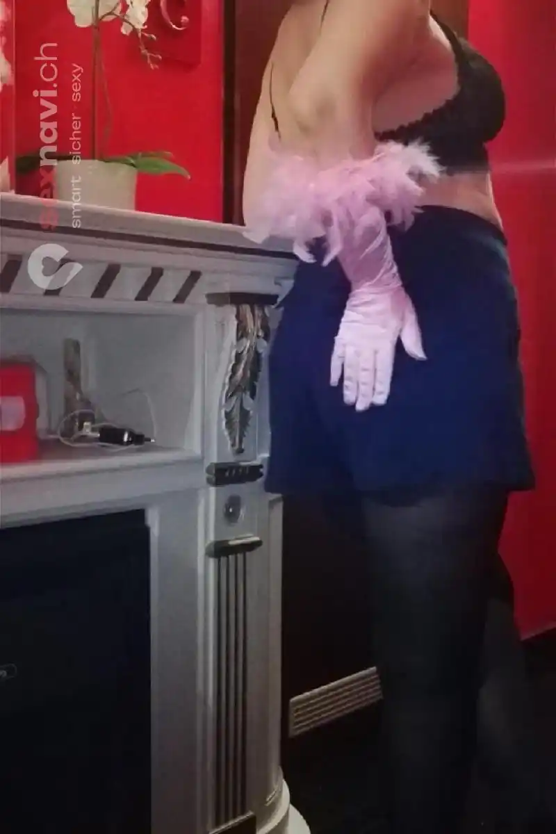 Elis 💄 Nat&uuml;rliche Sexy Lady 👠 Schweiz, Luzern , Emmenbr&uuml;cke