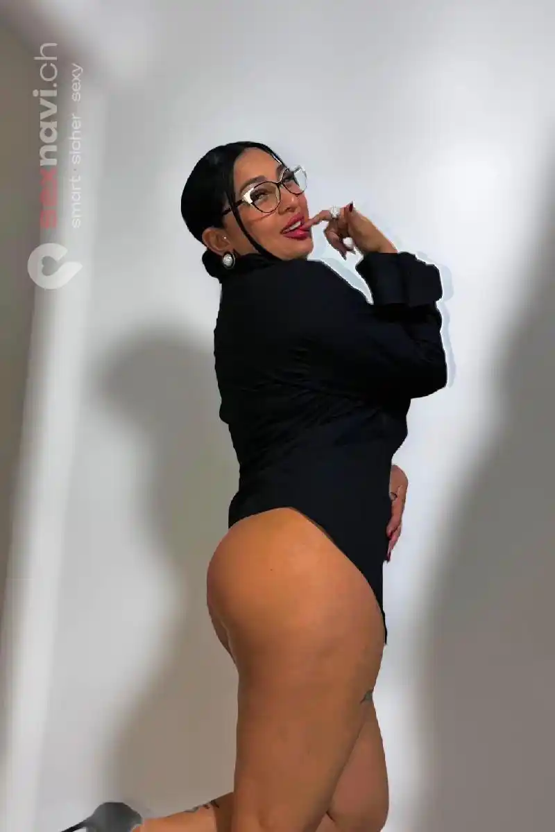 Alise geile sexy milf Nidwalden, Schweiz, Luzern , Schwyz