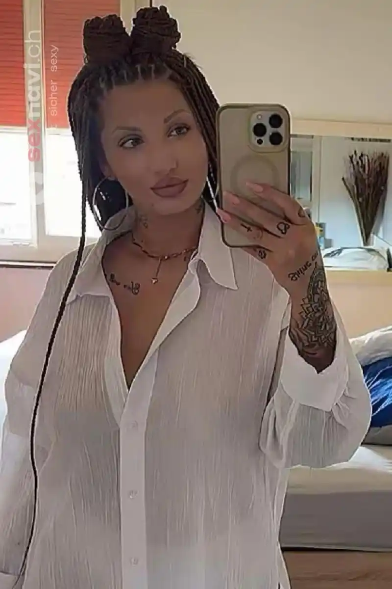 Mathilde TEEN TEEN BEST BLOWJOB FRENCHKISS Jura, Schweiz, Neuchatel / Neuenburg, La Chaux-de-Fonds, Fribourg / Freiburg