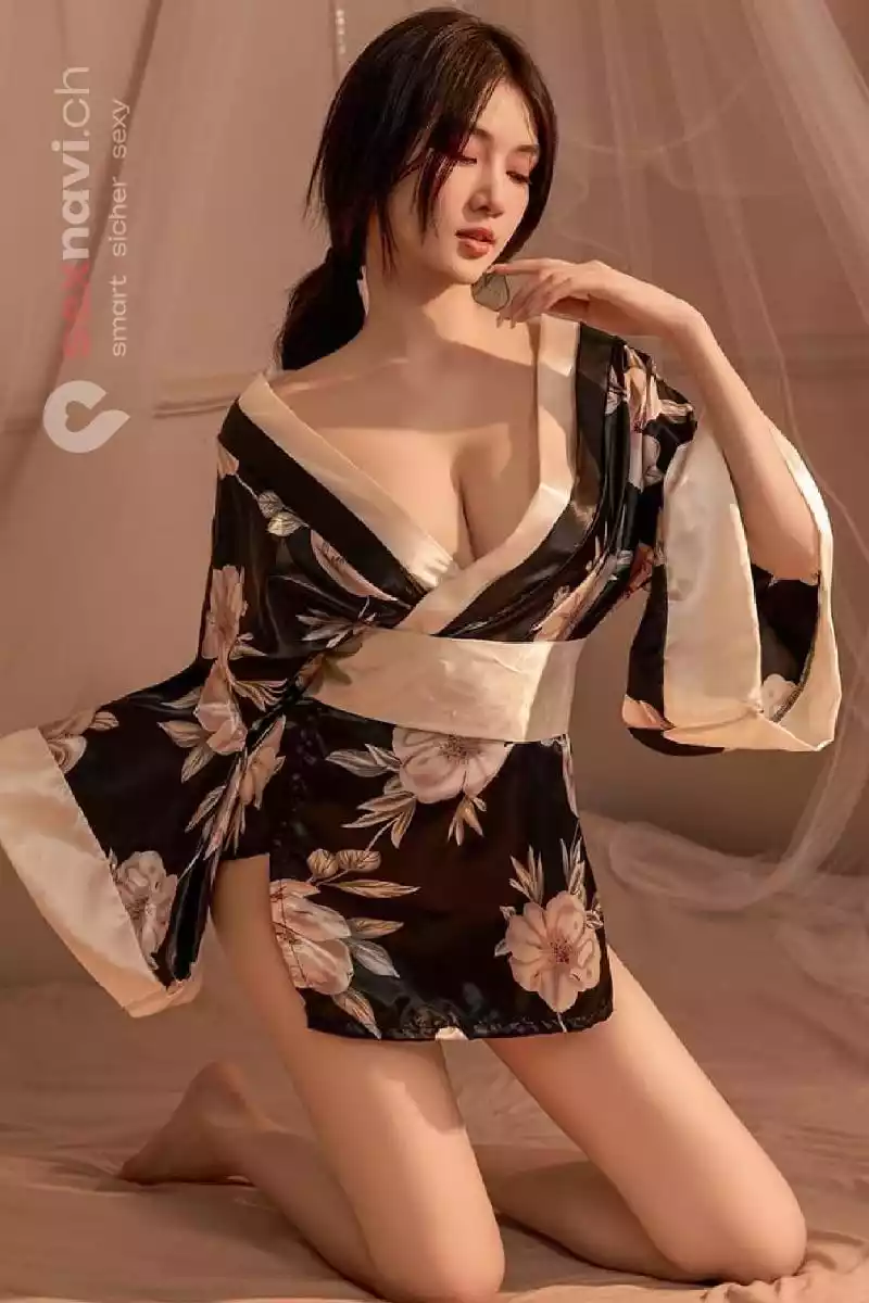 Lisa 💕 Asian Sex with Teen 💕 Zug, Aargau, Schweiz, Luzern