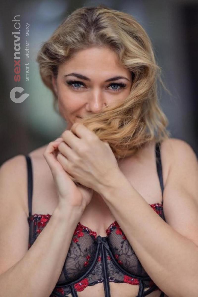 Sina CH Eine attraktive Sexbombe Zug, Buchrain, Aargau, Schweiz, Luzern