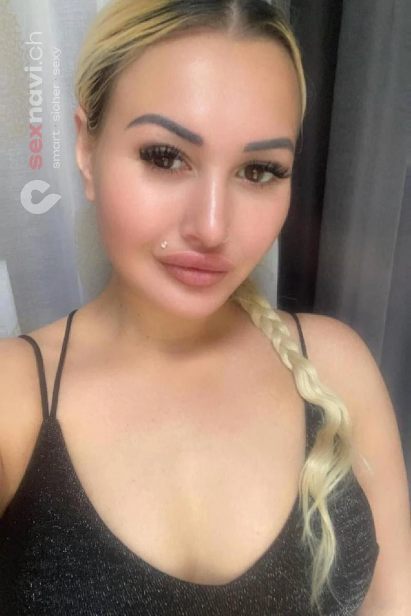 Victoria TEEN BLOND TEEN ANAL SEX CIM CIF Waadt, Schweiz, Neuchatel / Neuenburg, Yverdon-les-Bains, Fribourg / Freiburg