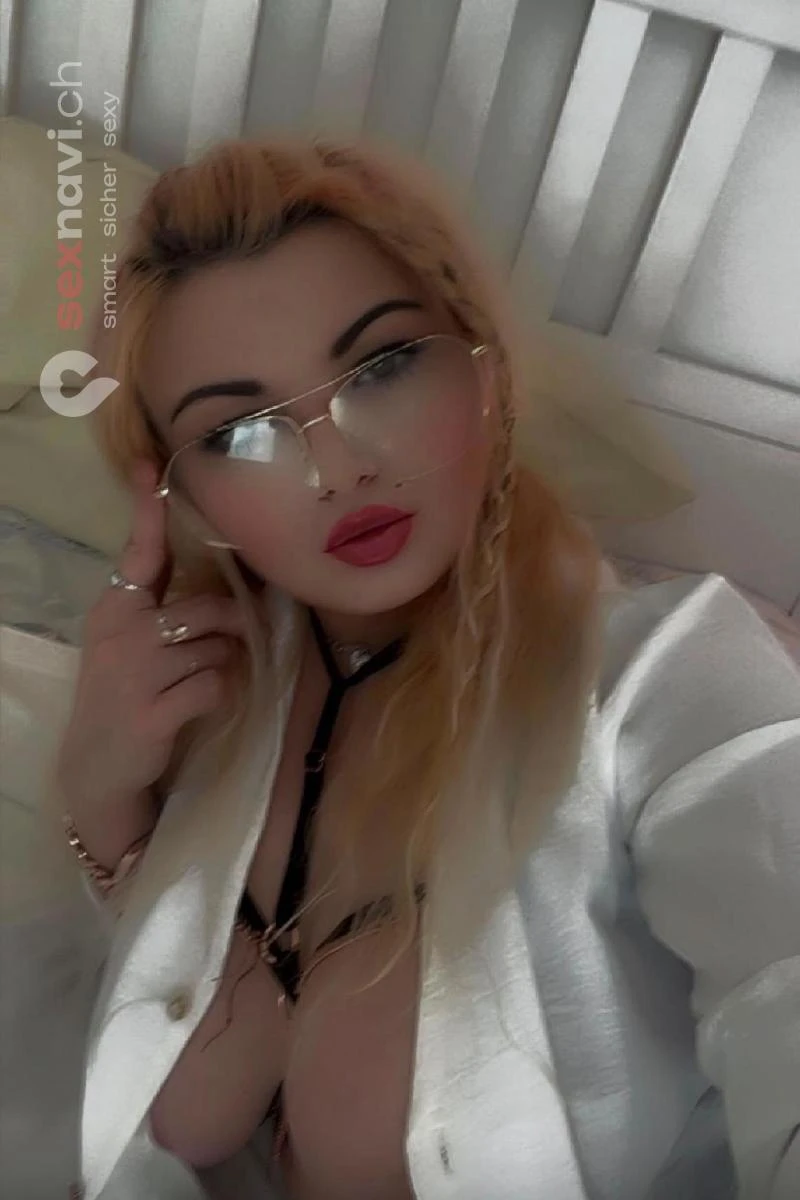 Bella Stunning Blondie Zug, Luzern, Aargau, Schweiz, Luzern