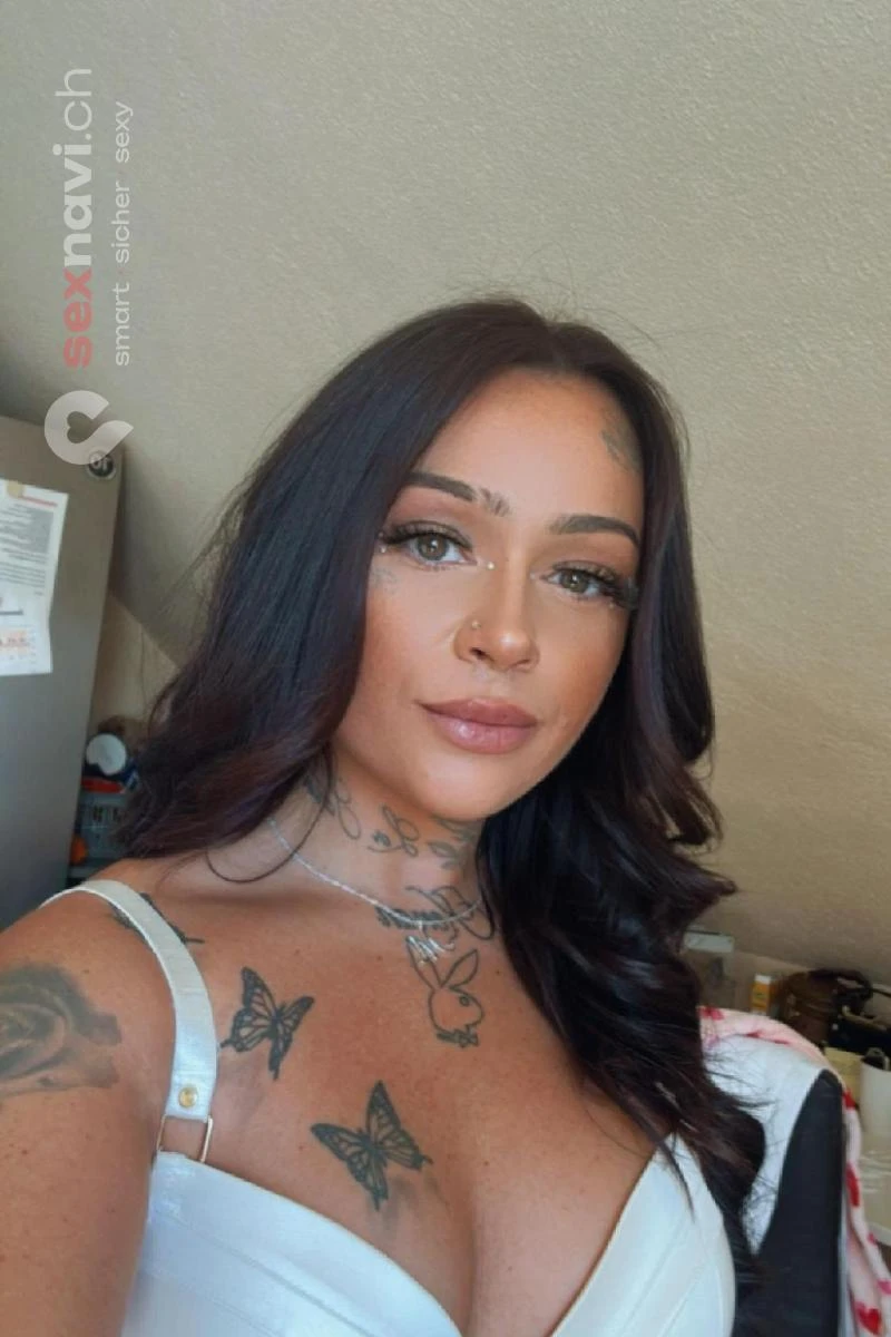 Kim 👠 Hure im Bett 😈 Z&uuml;rich Umgebung, Z&uuml;rich Stadt, Schweiz, Luzern