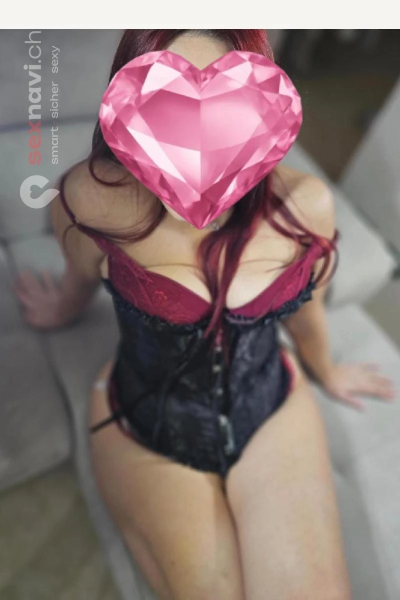 FENDA Rothaarige MILF Zug, Luzern, Aargau, Schweiz, Luzern