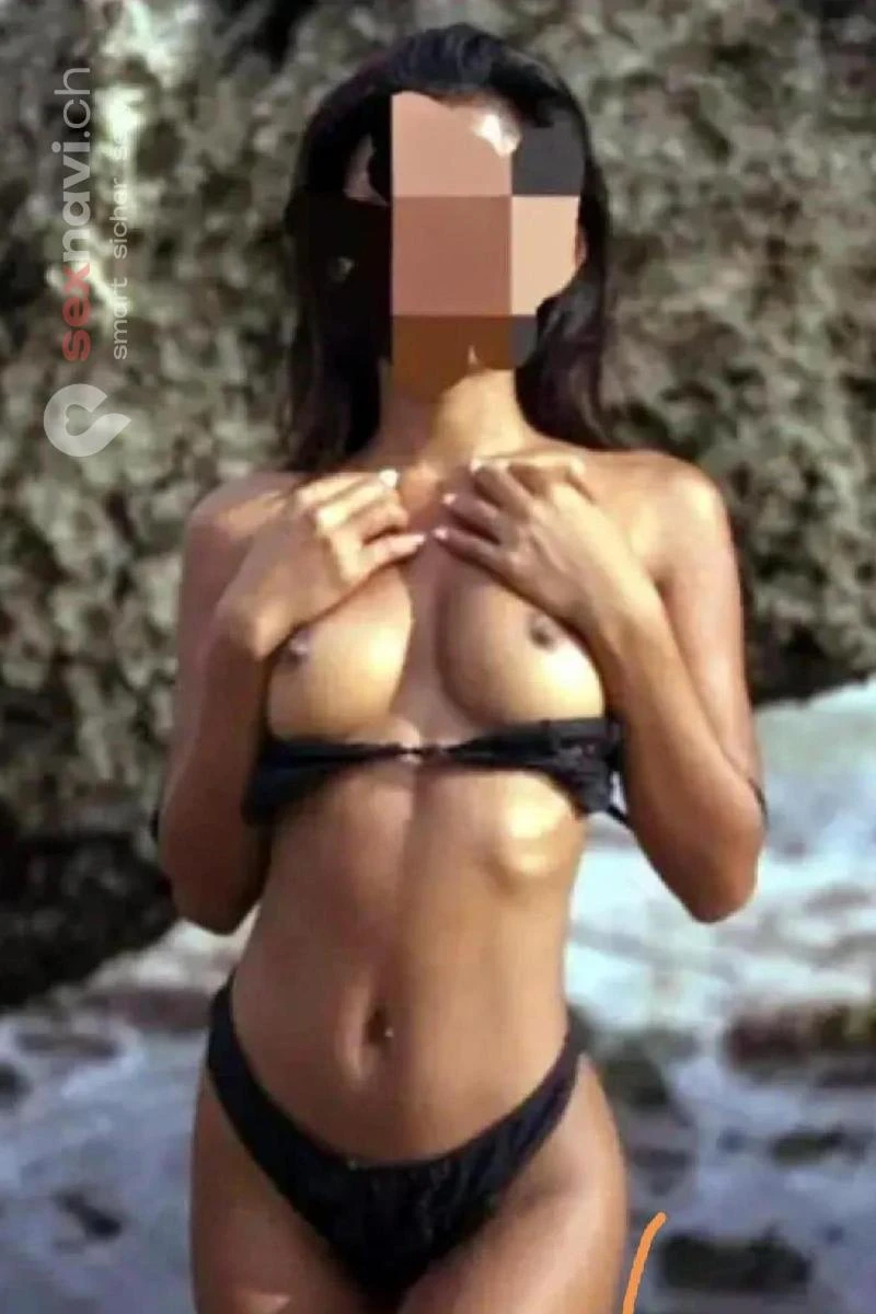 Yessica 💢 J&auml;gerbar 💢 Schweiz, Luzern , Seewen SZ, Schwyz