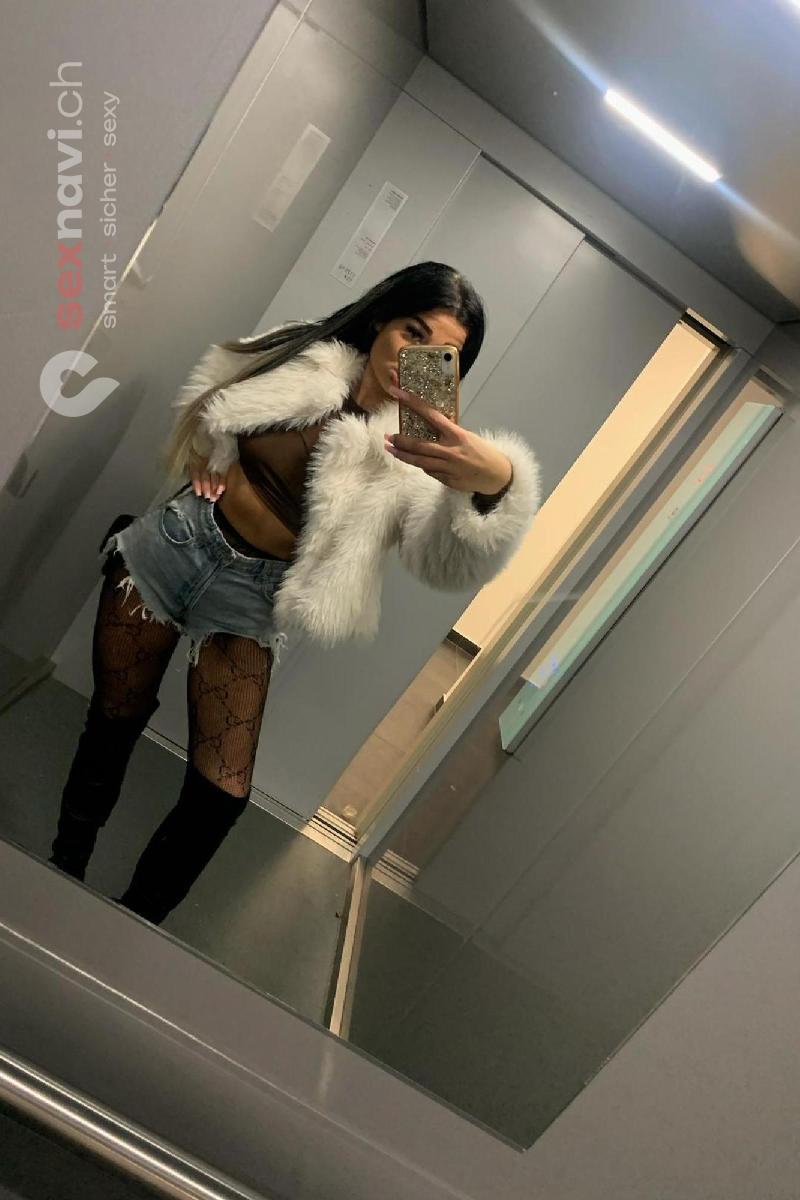 NESSA Devot und Spermageil Zürich Umgebung, Schaffhausen, Zürich Stadt, Schweiz, Thayngen