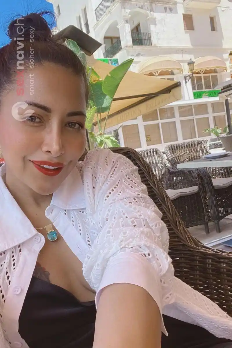 Andrea MILF MILF LATINA GFE CIM CIF Jura, Schweiz, Neuchatel / Neuenburg, La Chaux-de-Fonds, Fribourg / Freiburg