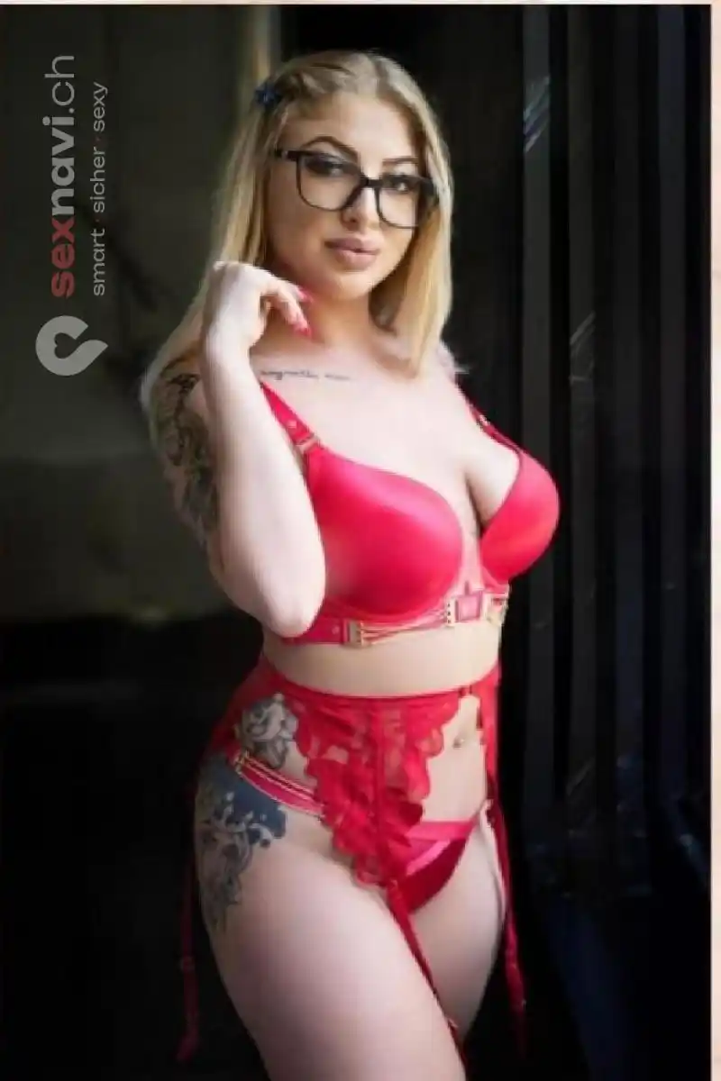 Maya 100% versaut Basel, Basel, Deutschland, Schweiz