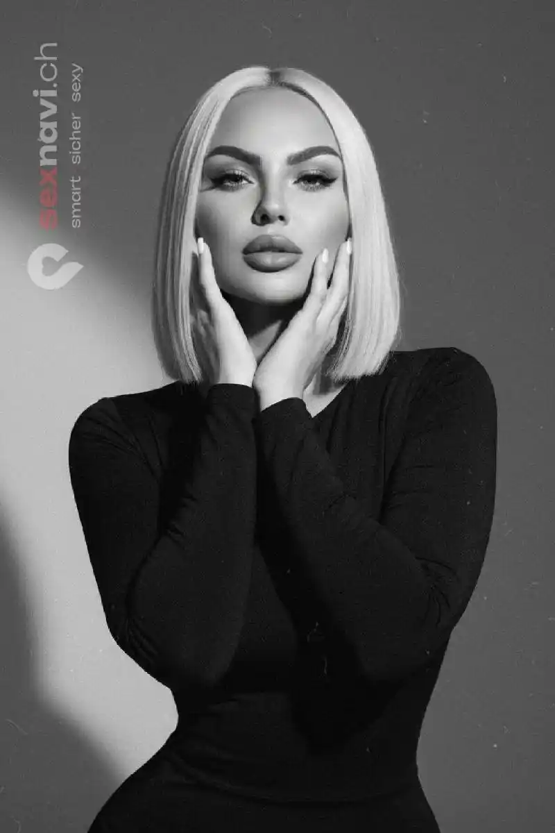 Azalea 🍑 EIN ECHTES SEX-LUDER 👄 Basel, Basel, Deutschland, Schweiz