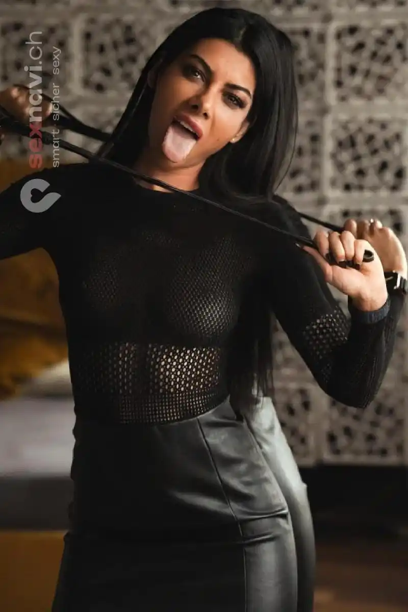 JASMINE Der M&auml;nnertraum... Basel, Luzern, Deutschland, Schweiz