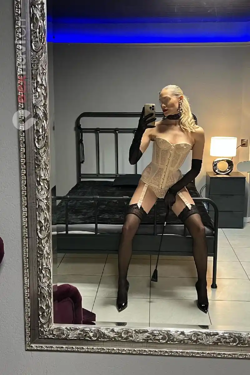 Lady Diyosa Klassische Erziehung Bern Stadt, Bern Umgebung, Hindelbank, Schweiz, Solothurn