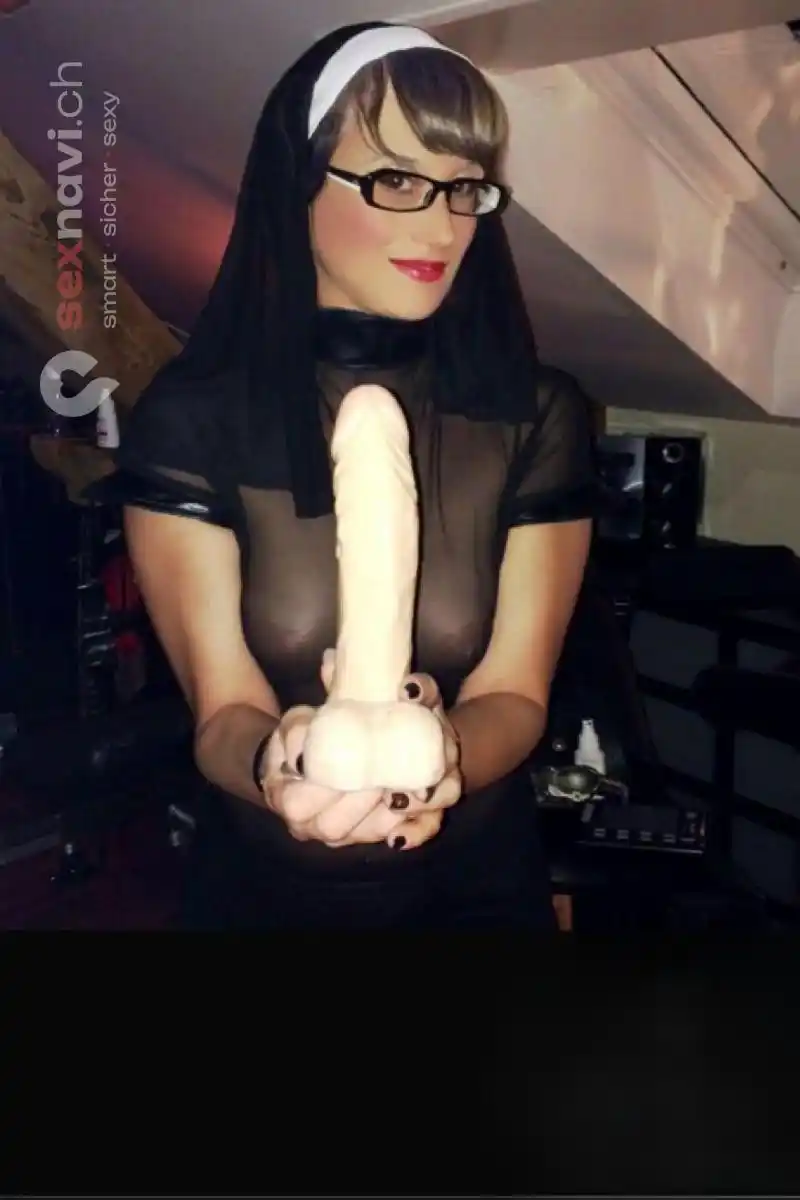 Med. Mistress Anna Ber&uuml;hrbar und sinnlich St.Gallen, Sevelen, Basel, Aargau, Schweiz