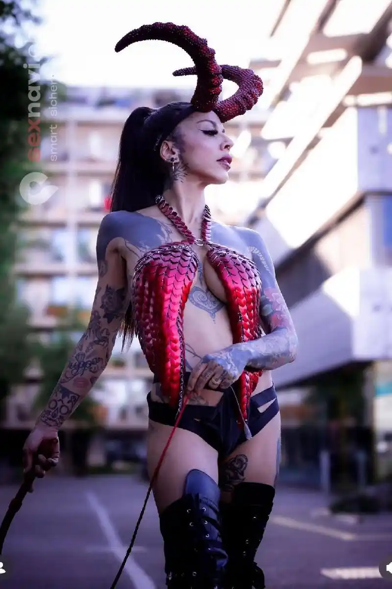 Lady Fiina 12.12 Heisse Show&Service Girl Zürich Umgebung, St.Gallen, Volketswil, Thurgau, Schweiz