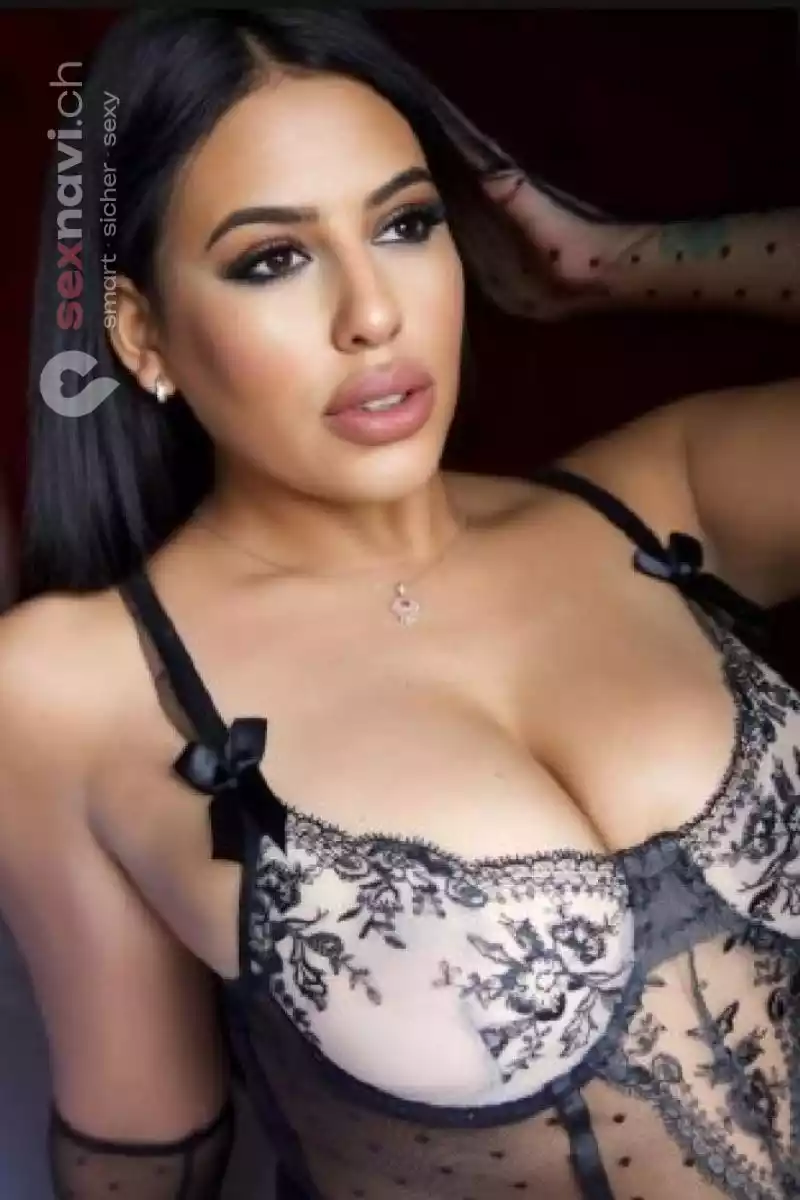 Dina Natur Brust Basel, Basel, Schweiz