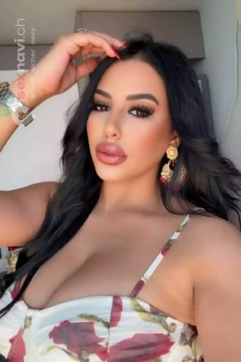 Dina Natur Brust Basel, Basel, Schweiz