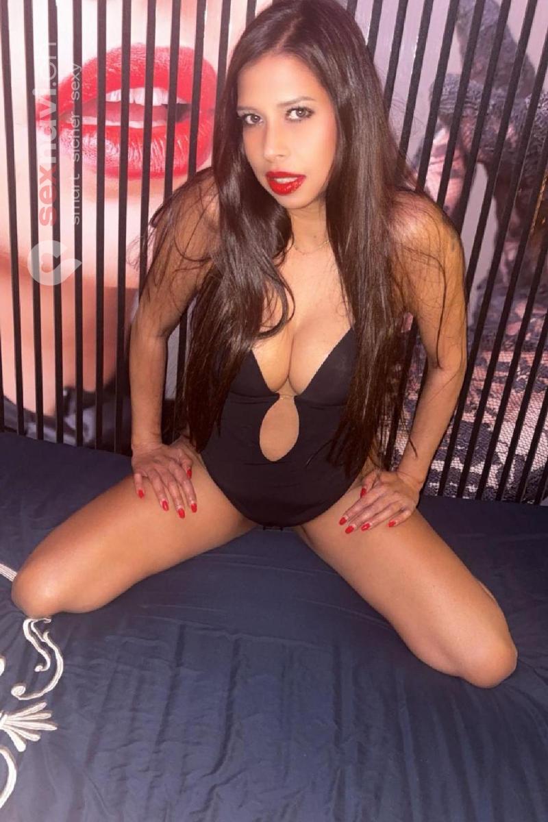 CARLA-DE Schwanzgierig und eng... Z&uuml;rich Umgebung, Schaffhausen, Z&uuml;rich Stadt, Schweiz, Thayngen