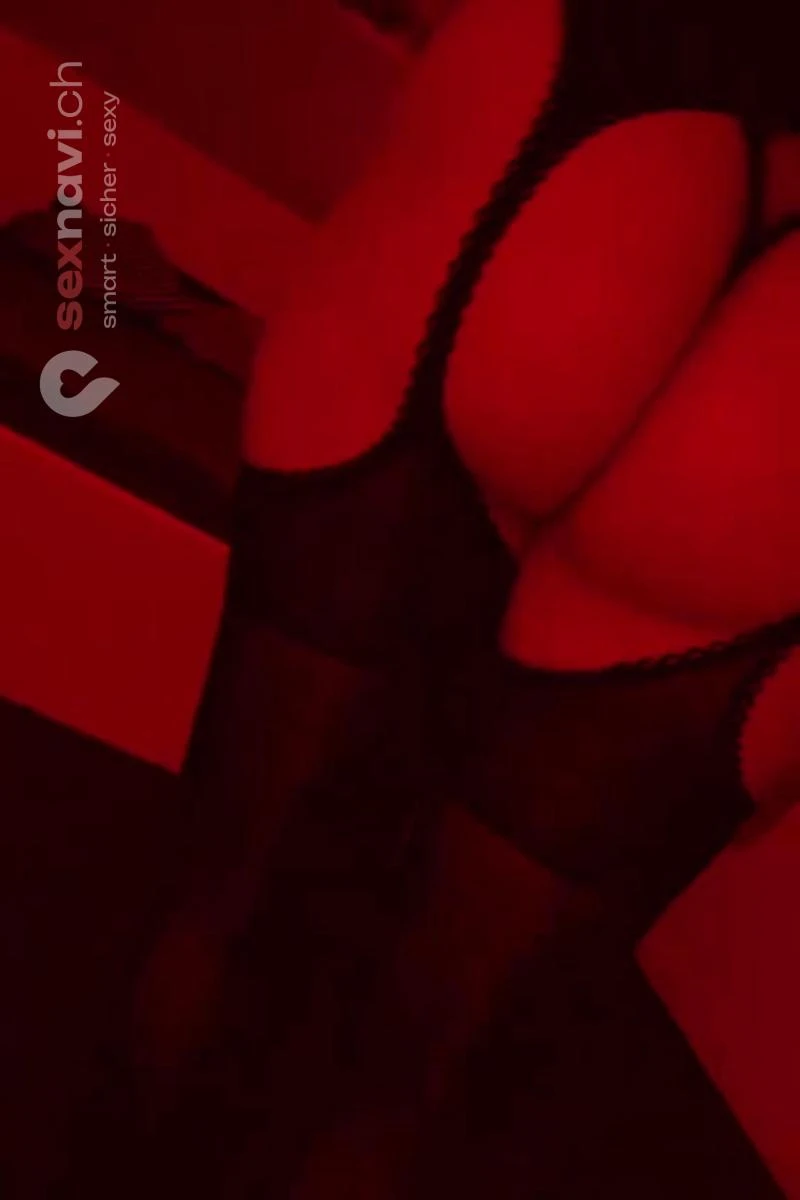 Violett bis 14.6 super sexy xxx girl Körperbesamung St.Gallen, Österreich, Thurgau, Schweiz, Müllheim Dorf
