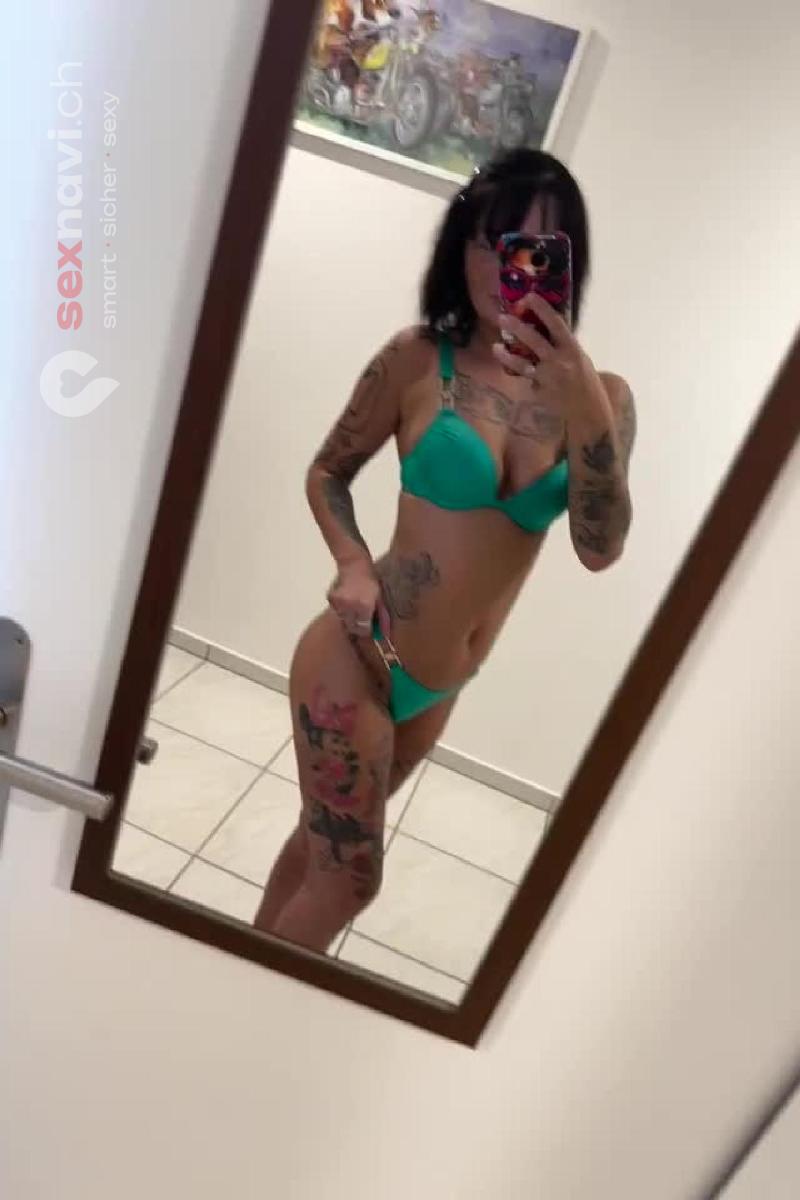 OLIVIA Schwanz-gierig... Posizione 69 Basilea, Basilea, Svizzera tedesca