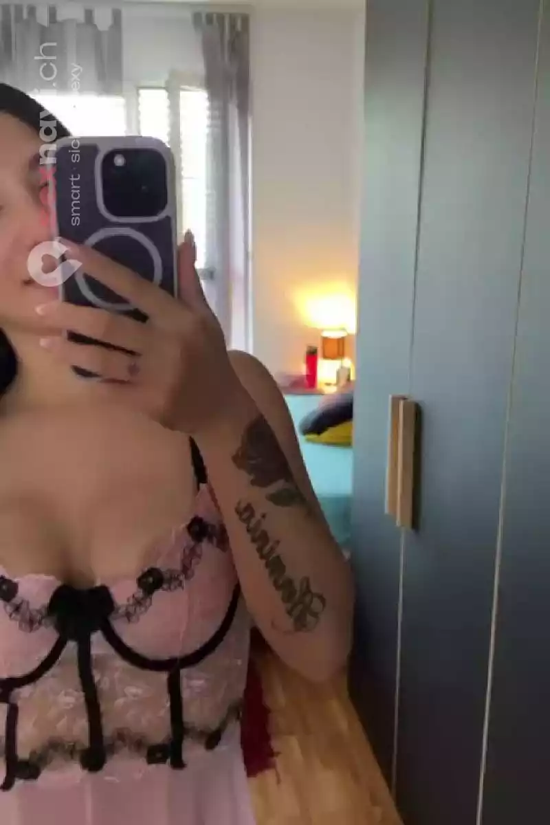 Sofia Jung-schlank-geil-Top Body Sperma in bocca Zurigo Regione, Zugo, Zug, Svizzera tedesca, Lucerna
