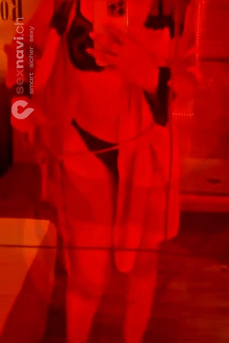 Ayla Heisse MILF Handjob Zürich Umgebung, Luzern, Schweiz, Luzern , Schwyz