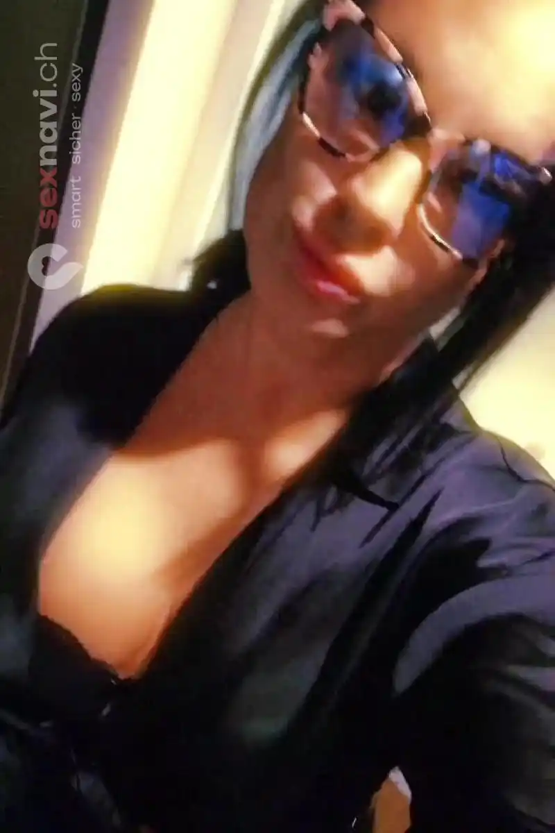 Nikolett Privat und Diskret in Zug Handjob Zug, Chur, Schweiz